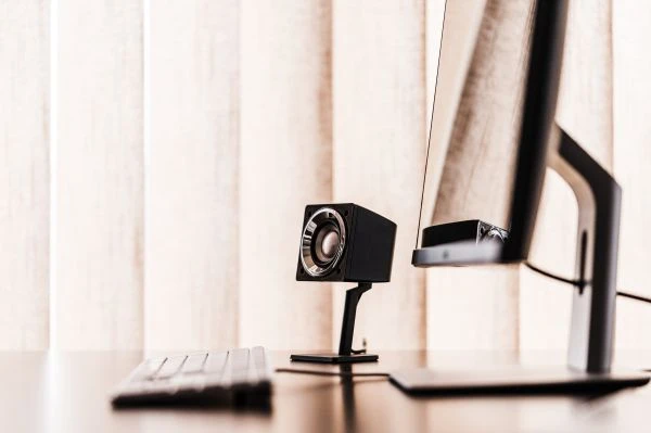 《小故事大纸箱:当平凡纸箱成为情感容器的心灵启示》