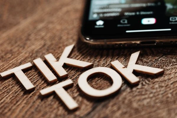 《当信心遇见挫折:一场灵魂深处的对话与觉醒》