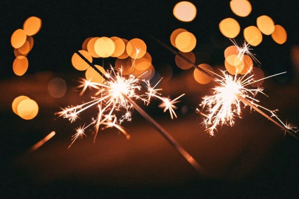 《中国文史故事:穿越千年的智慧与情感之旅》