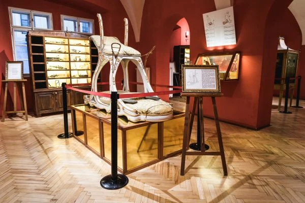 《妙点子故事:当灵感火花点燃人生奇遇》